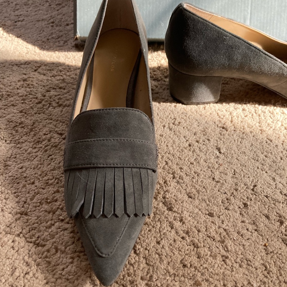 New with original box. Ann Taylor pumps - Picture 3 of 9